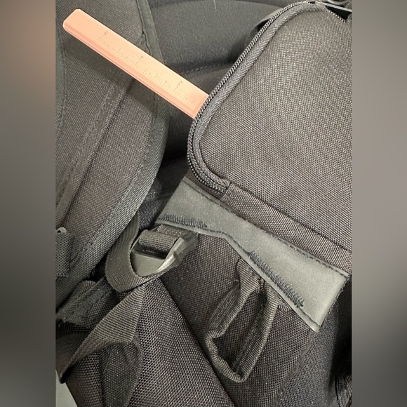 Oakley Sport Backpack - Picture 6 of 7